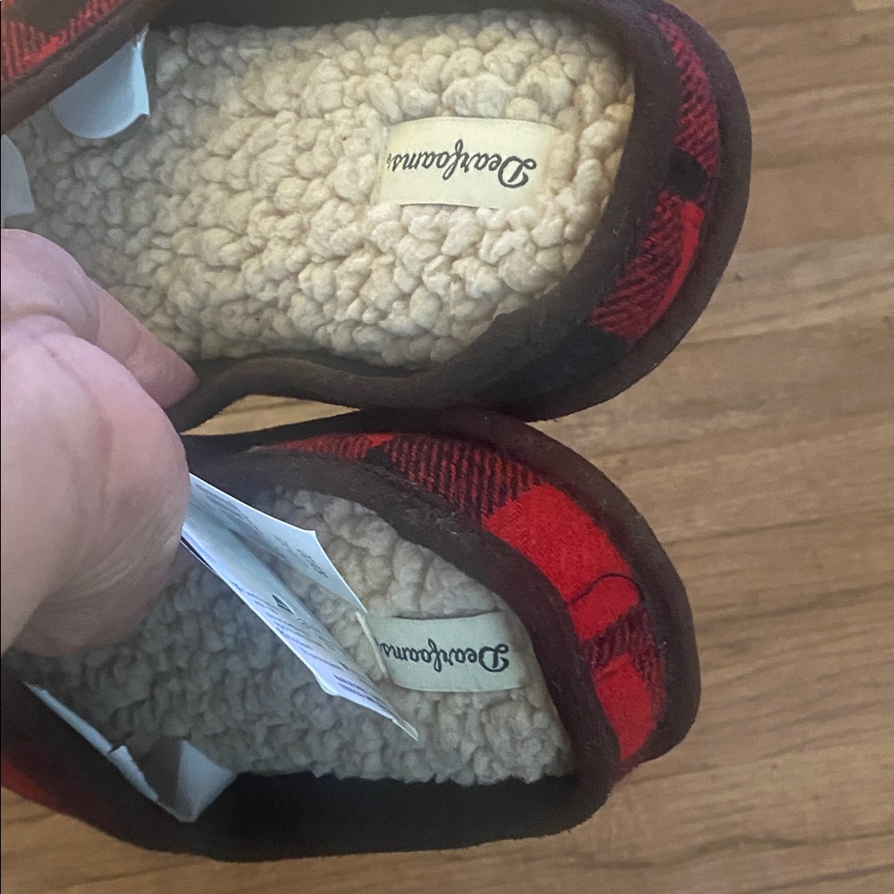 Dearfoams - Picture 6 of 7